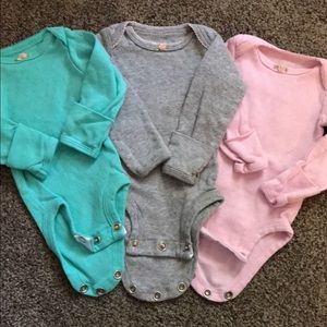 Long sleeved onesie set of 3